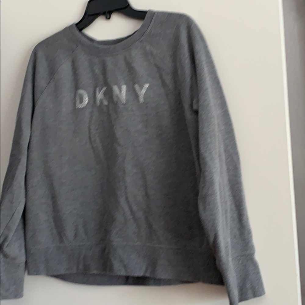 Grey sweatshirt